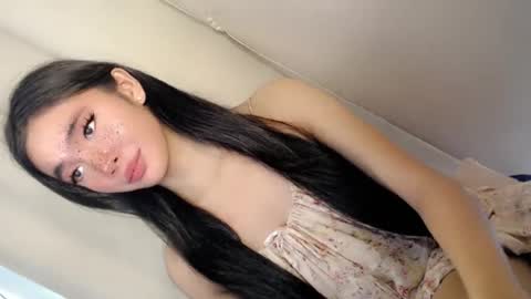 Snapshot of call_me_nina chatting on July 14, 2:05 am call_me_nina online show from July 14, 2:05 am