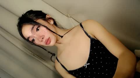 Snapshot of call_me_nina chatting on July 21, 11:45 am call_me_nina online show from July 21, 11:45 am