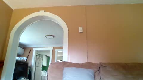 Snapshot of calli_girl420 chatting on May 22, 6:35 pm Calli online show from May 22, 6:35 pm
