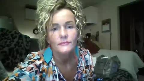 Snapshot of callmebabyt chatting on September 26, 11:20 pm callmebabyt online show from September 26, 11:20 pm