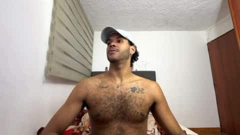 Snapshot of callmeby_lebron chatting on May 9, 4:06 am LeBron online show from May 9, 4:06 am