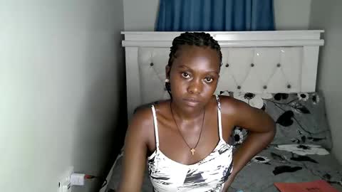 Snapshot of callmemonday chatting on September 24, 8:01 pm Monday online show from September 24, 8:01 pm