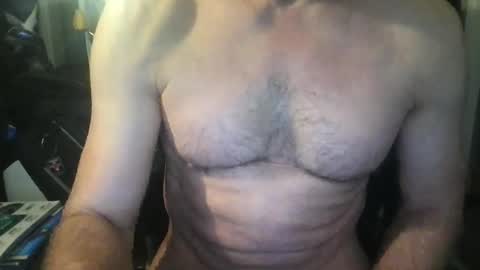 Snapshot of callum5555 chatting on February 1, 9:21 am callum5555 online show from February 1, 9:21 am