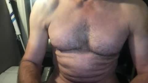 Snapshot of callum5555 chatting on October 16, 8:26 am callum5555 online show from October 16, 8:26 am