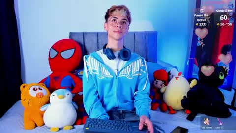 callum online show from April 21, 4:12 pm