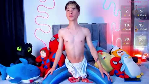 Snapshot of callum__777 chatting on May 8, 6:30 am callum online show from May 8, 6:30 am