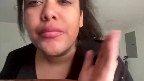 Snapshot of cals9x chatting on January 4, 7:13 pm camzxoxox online show from January 4, 7:13 pm