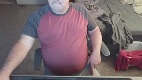 Snapshot of calvin420420 chatting on April 28, 1:26 am longjohn74 online show from April 28, 1:26 am