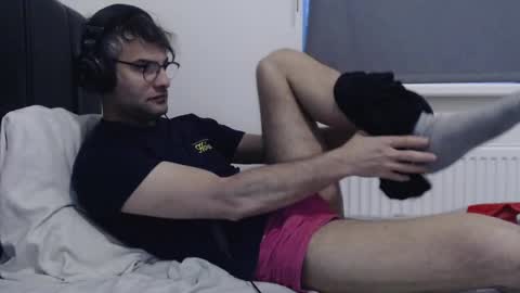 Snapshot of calvinjohnlad chatting on December 8, 3:24 pm Calvinjohnlad online show from December 8, 3:24 pm