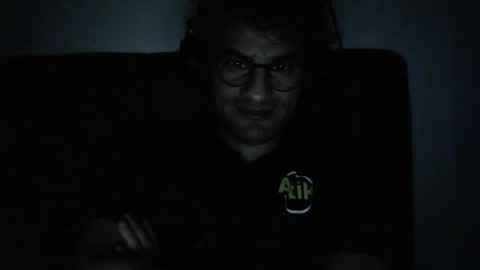 Snapshot of calvinjohnlad chatting on December 22, 4:06 pm Calvinjohnlad online show from December 22, 4:06 pm