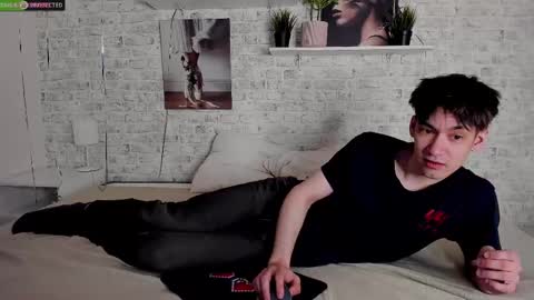 Calvin Owens online show from March 9, 3:54 am