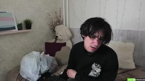 Calvin Owens online show from September 15, 4:01 am