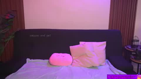 Snapshot of calypso_and_ge1 chatting on June 18, 5:17 pm Calypso and Kayla online show from June 18, 5:17 pm