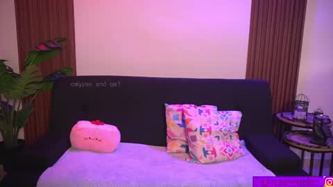 Snapshot of calypso_and_ge1 chatting on July 2, 3:29 pm Calypso and Kayla online show from July 2, 3:29 pm