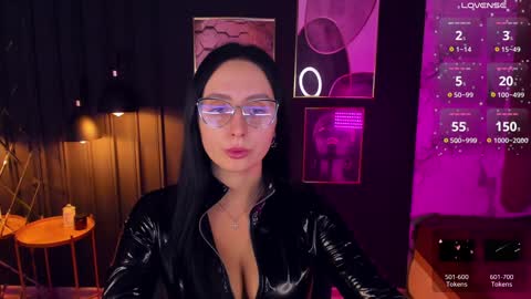 Christy online show from December 2, 8:00 pm