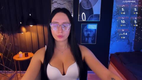 Christy online show from December 5, 2:31 am