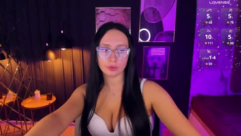 Christy online show from December 10, 2:16 am