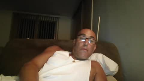 Snapshot of cam2campleasee chatting on August 5, 7:44 am cam2campleasee online show from August 5, 7:44 am