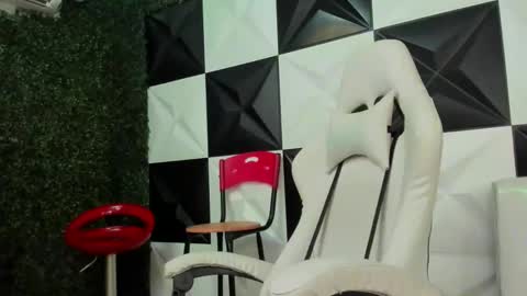 cam_xman online show from February 8, 3:48 pm