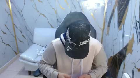 cam_xman online show from February 14, 1:30 pm