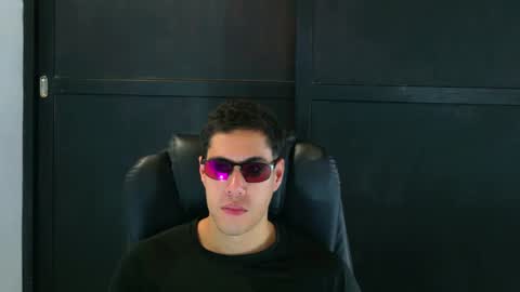 camara110 online show from February 7, 10:41 pm