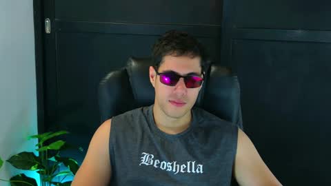 camara110 online show from February 14, 10:58 pm