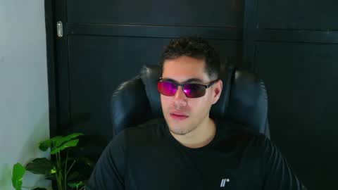 camara110 online show from March 5, 3:18 am