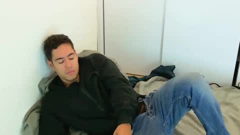 camara110 online show from October 27, 6:45 pm