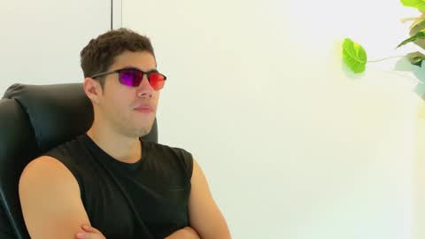 camara110 online show from November 2, 11:40 pm