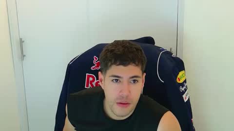 camara110 online show from December 14, 12:05 am