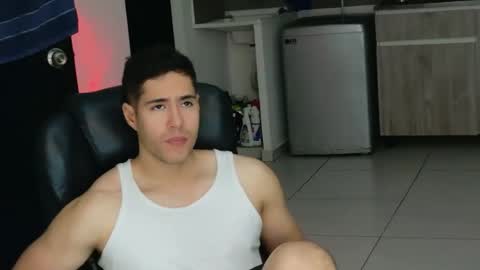 Snapshot of camara110 chatting on July 13, 2:47 am camara110 online show from July 13, 2:47 am