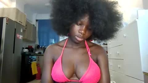 Snapshot of camclit chatting on October 27, 12:53 pm Princess online show from October 27, 12:53 pm