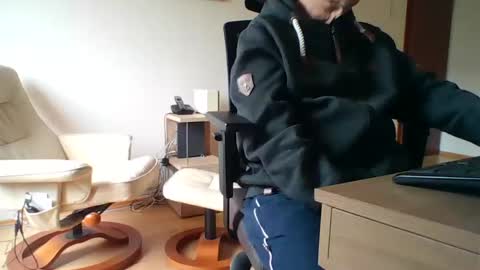 camcologne online show from January 31, 9:48 am