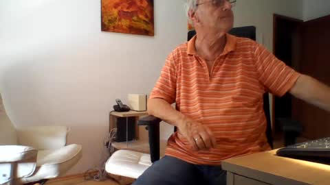 Snapshot of camcologne chatting on July 13, 3:15 pm camcologne online show from July 13, 3:15 pm