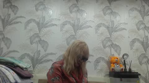 Snapshot of camdiva1 chatting on December 18, 11:56 am CamDiva1 online show from December 18, 11:56 am