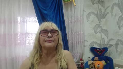 Snapshot of camdiva1 chatting on October 6, 11:51 am CamDiva1 online show from October 6, 11:51 am
