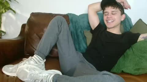 Snapshot of camdoattitude chatting on December 29, 12:01 pm CamDoAttitude online show from December 29, 12:01 pm