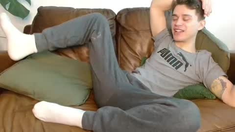 Snapshot of camdoattitude chatting on February 25, 12:24 pm CamDoAttitude online show from February 25, 12:24 pm
