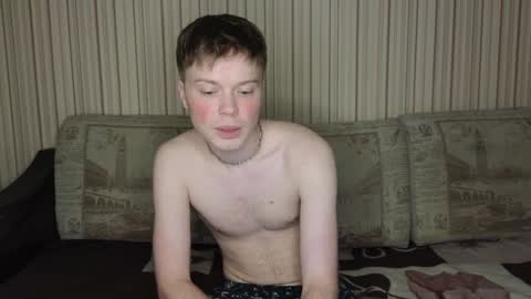 Snapshot of cameron_crowly chatting on December 3, 3:30 am Cameron online show from December 3, 3:30 am