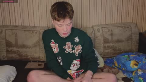 Snapshot of cameron_crowly chatting on December 4, 5:27 am Cameron online show from December 4, 5:27 am