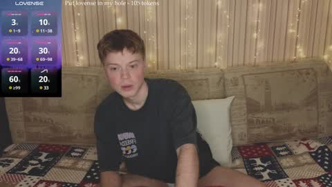 Snapshot of cameron_crowly chatting on December 15, 1:43 pm Cameron online show from December 15, 1:43 pm