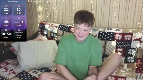 Snapshot of cameron_crowly chatting on December 27, 4:58 am Cameron online show from December 27, 4:58 am