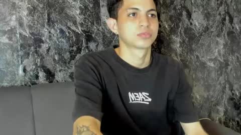 Snapshot of cameron_lux4 chatting on May 18, 3:35 am CAMERON online show from May 18, 3:35 am