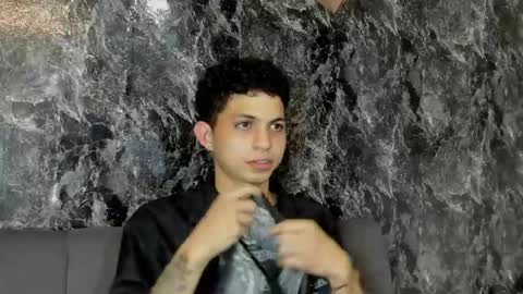 Snapshot of cameron_lux4 chatting on May 22, 3:35 am CAMERON online show from May 22, 3:35 am