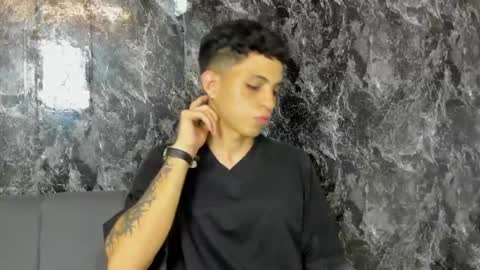 Snapshot of cameron_lux4 chatting on June 18, 3:29 am CAMERON online show from June 18, 3:29 am