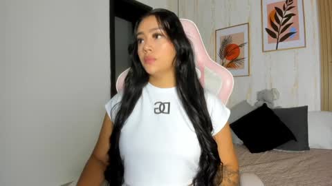 Cameron  online show from January 10, 8:15 pm