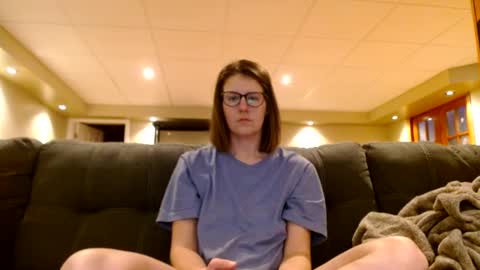 Snapshot of camforfunmoment chatting on December 4, 1:36 am camforfunmoment online show from December 4, 1:36 am