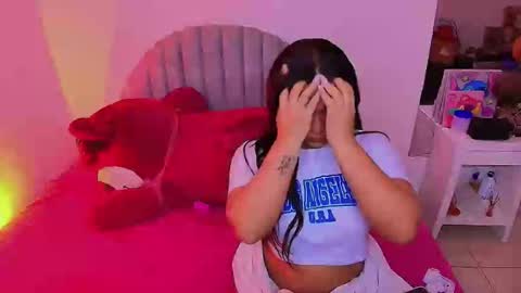 Snapshot of cami_bunnygirlx chatting on June 7, 5:00 am CAMI online show from June 7, 5:00 am