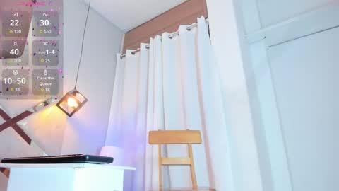 Snapshot of cami_rouxx chatting on October 7, 3:25 am cami_rouxx online show from October 7, 3:25 am