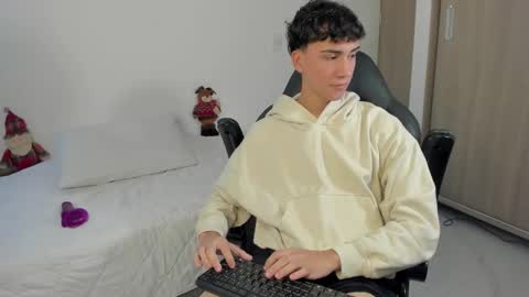 Camilo online show from December 4, 7:00 pm